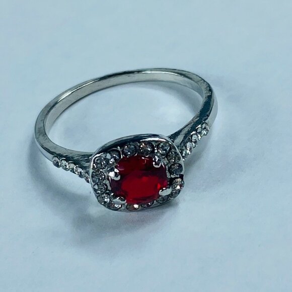 Fashion Ring Stone is Red Shade in Silver Color Band Rhinestone Accents size 9 - Picture 4 of 9